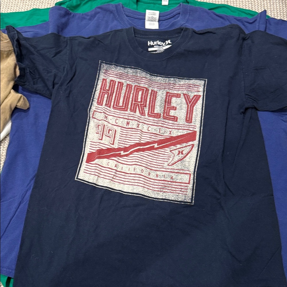 Hurley Navy and Red Graphic Tee